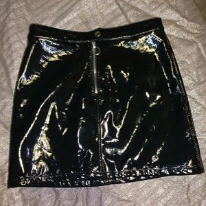 F21 LEATHER SKIRT